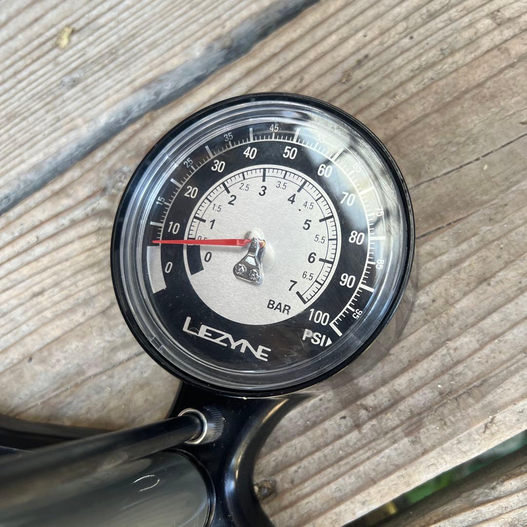 LEZYNE STEEL FLOOR DRIVE HV フロアポンプ