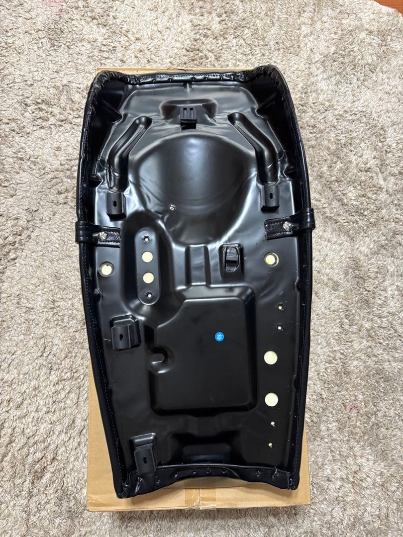 z400fx シート　純正　新品未使用