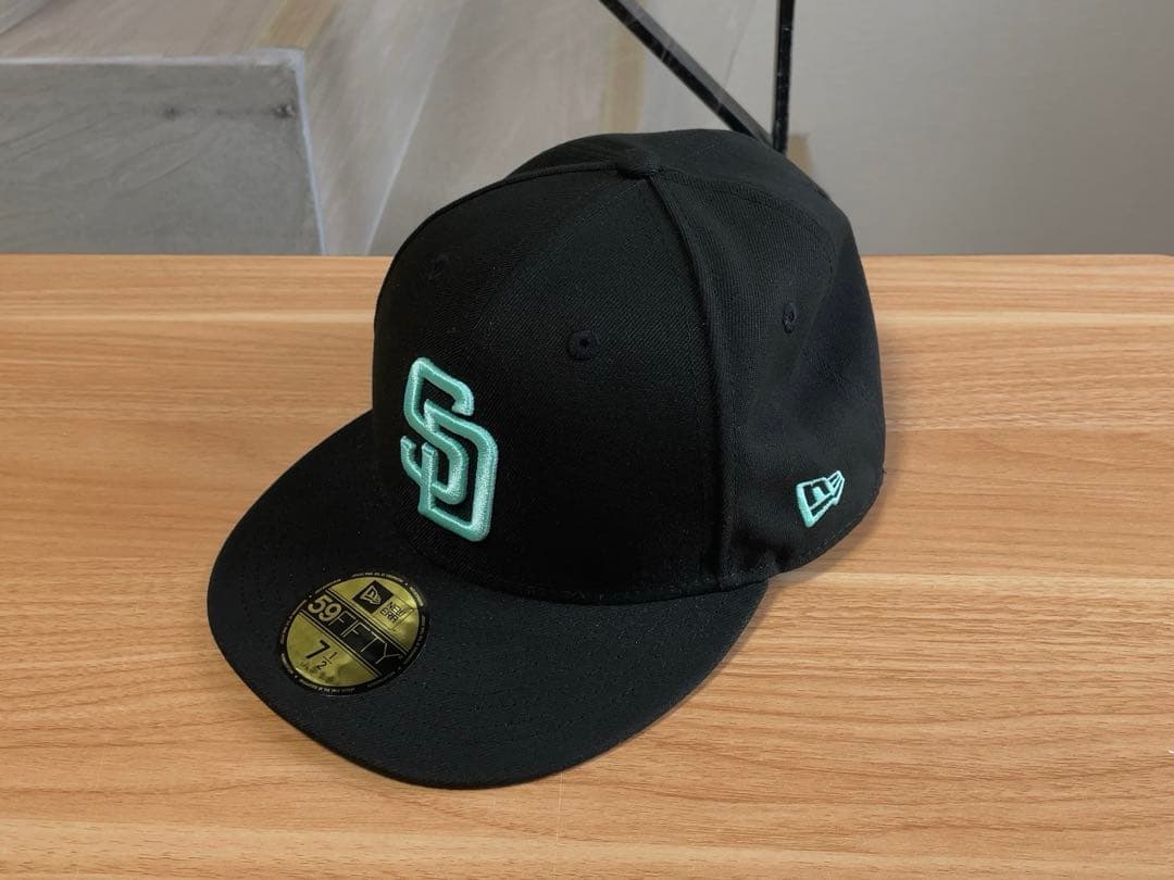 美品 ニューエラ パドレス 59FIFTY キャップ ティファニー ブラック