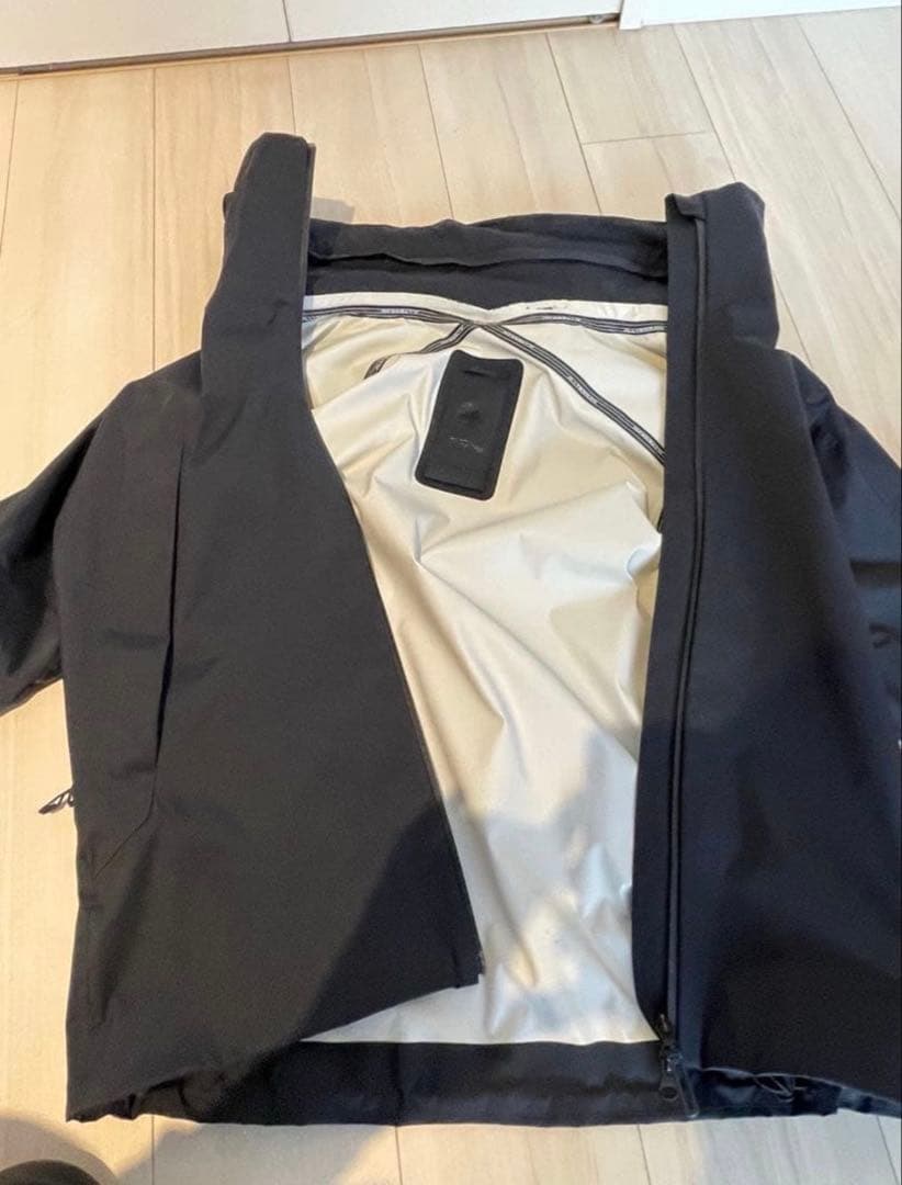 デサントオルテライン ACTIVE SHELL JACKET Lサイズ