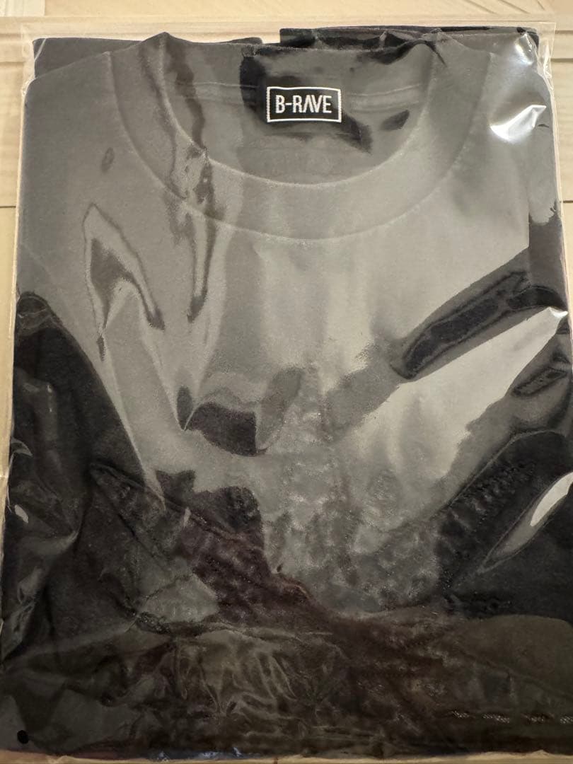 HANA 1st TOUR 2026 Tシャツ