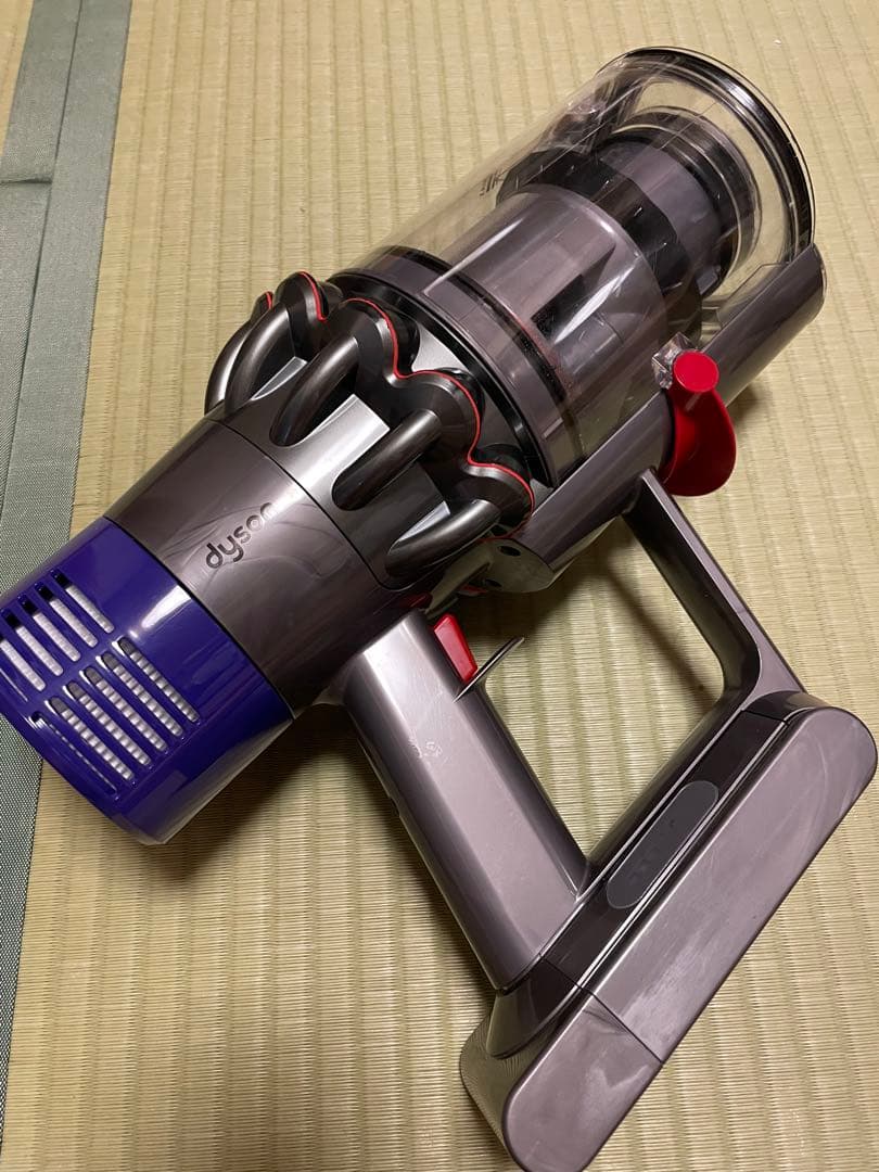 Dyson 掃除機　極美品　ダイソン　sv12 v10 動作品　フィルター新品