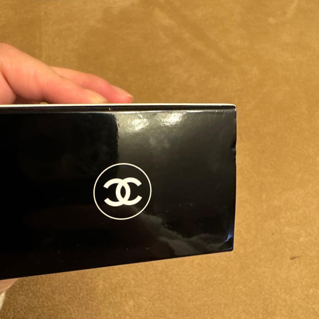 CHANEL ハンドクリーム