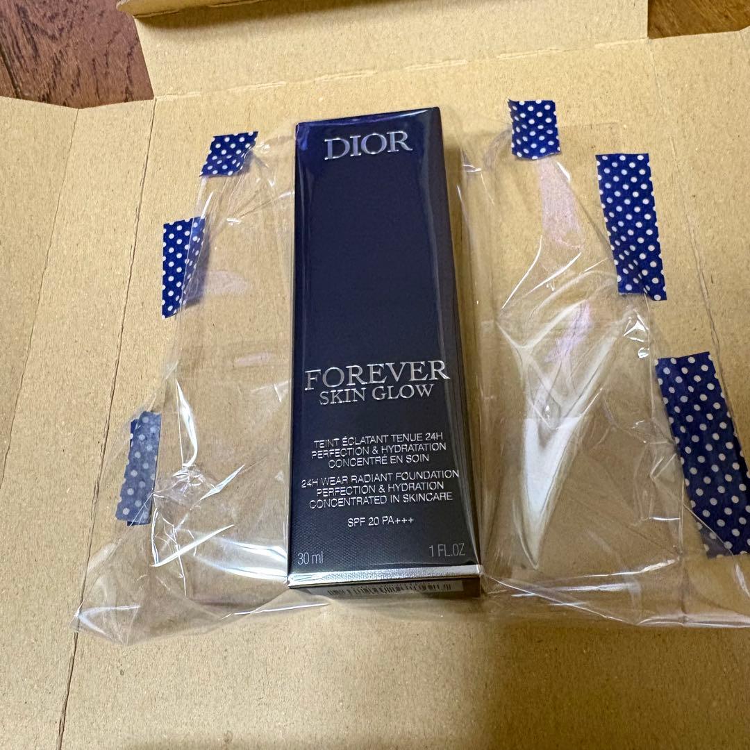 Dior スキン フォーエヴァー フルイド グロウ0Nニュートラル