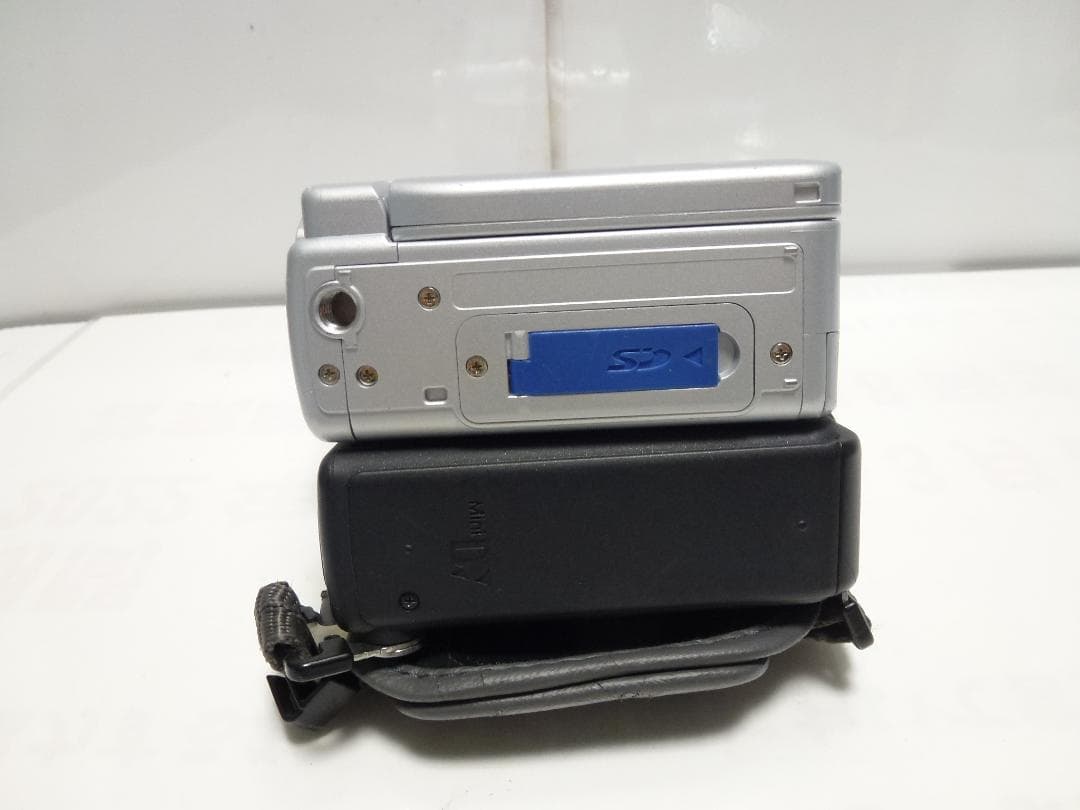 希少　動作品　miniDV　シャープ　 SHARP ビデオカメラ VL-Z7　②