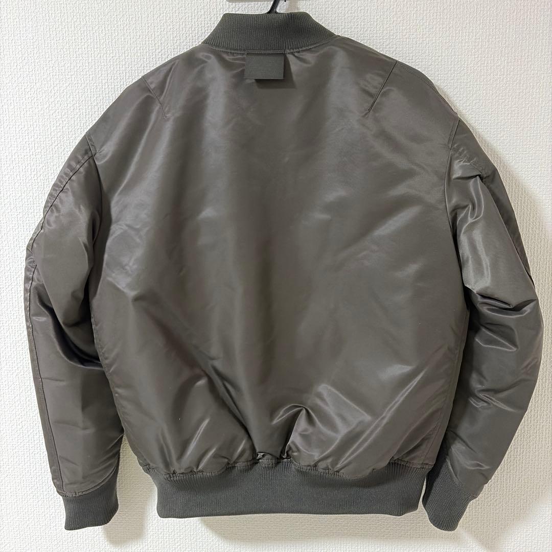 復刻ユニクロj➕ ハイブリッドダウンオーバーサイズMA－1 グレー　Sサイズ