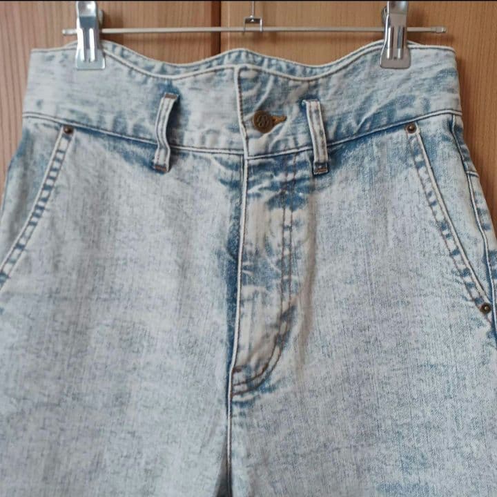 【Eaphi】WAVE DESIGN HIGH WAIST DENIM