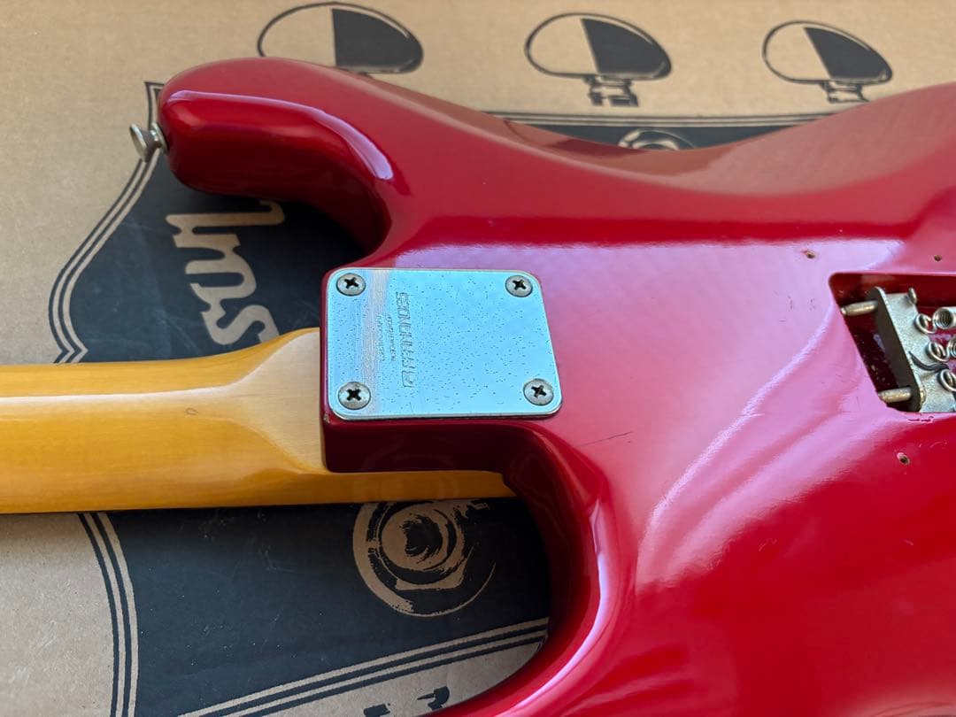 Fernandes RST-50 リバイバル ストラト 消えロゴ