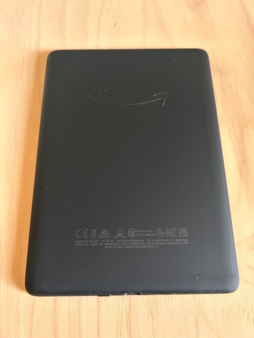 Kindle Paperwhite (8GB) 6.8インチ
