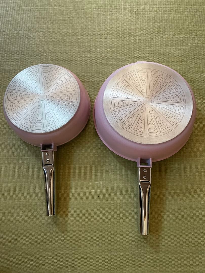 アサヒ軽金属　蓋付きフライパン　22㎝　26㎝　2個セット