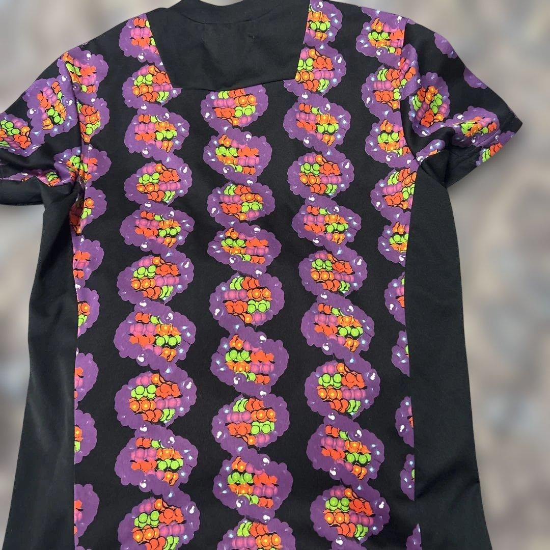 FÖTUS カラフルグラフィックTシャツ