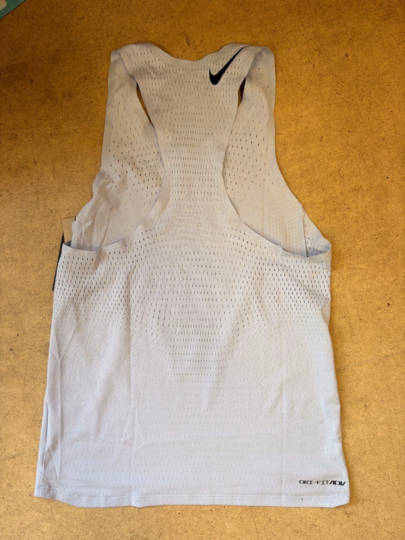 NIKE エアロスイフト シングレット Sサイズ
