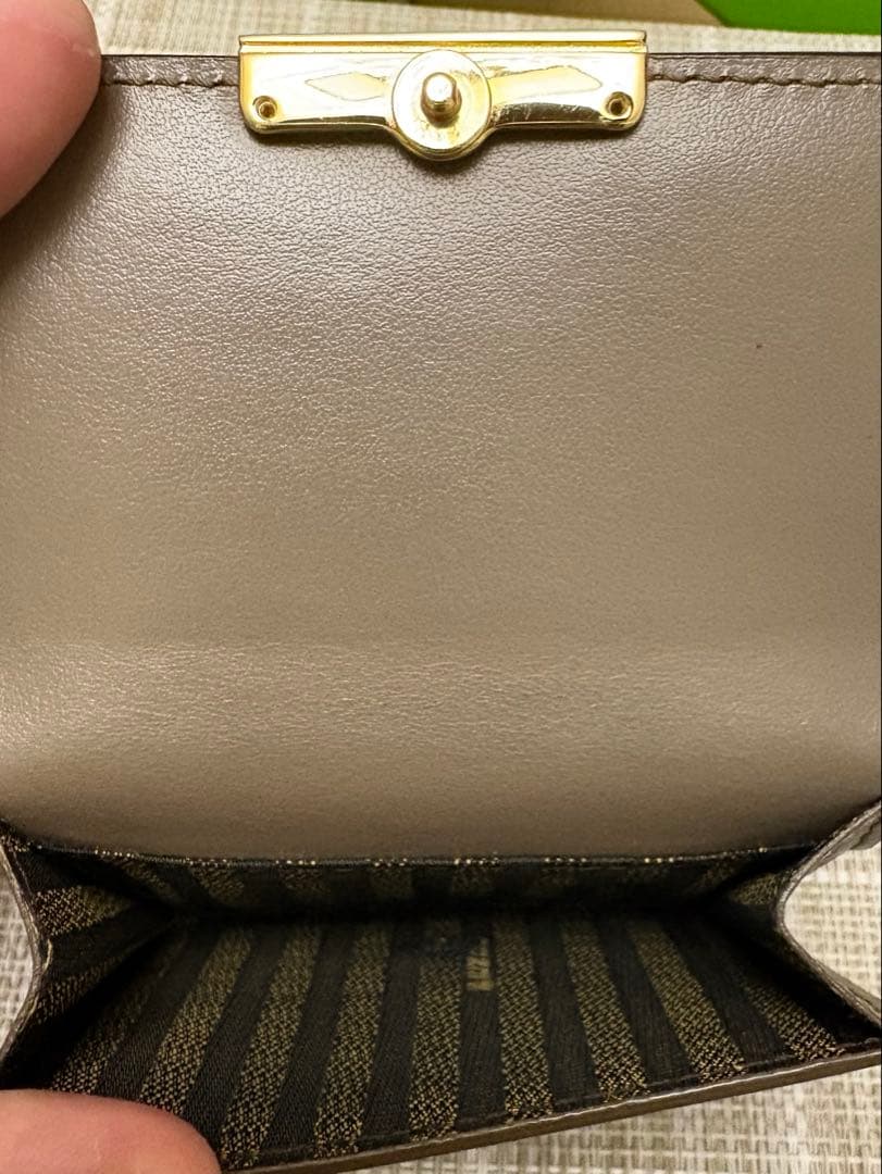 FENDI 三つ折財布 ブラウン