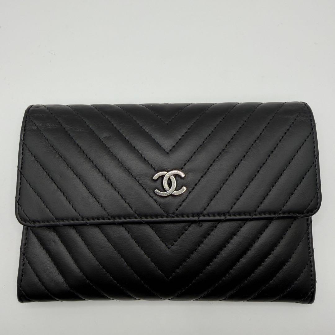 CHANEL シャネル 財布 シェブロン Vステッチ ココマーク フラップ