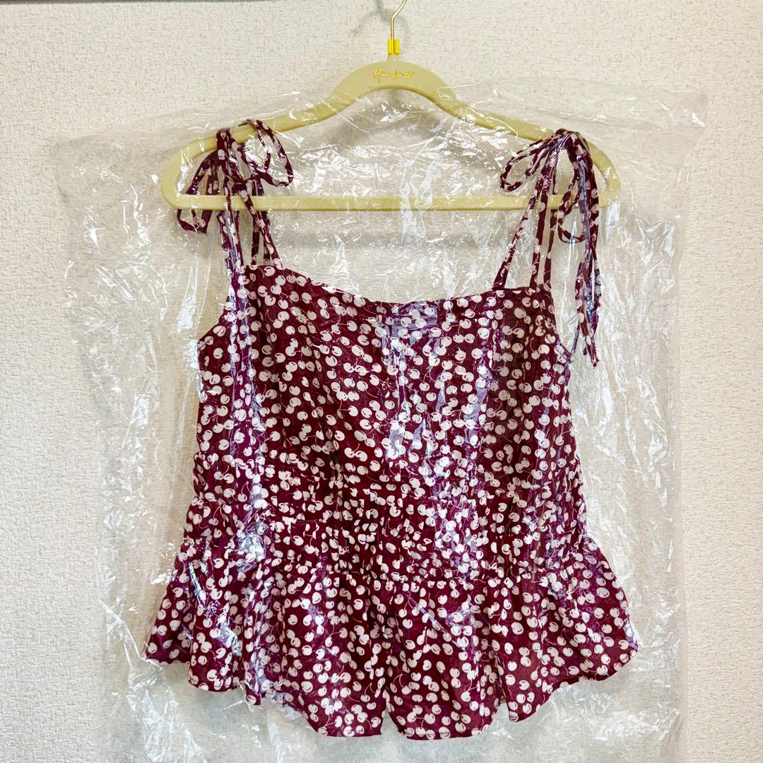 Cherry Pattern Strap Top Sサイズ　新品タグ付　完売品
