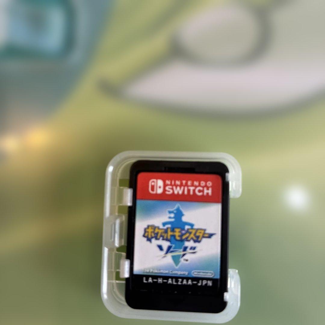 ポケットモンスター ソード シールド　Nintendo Switch