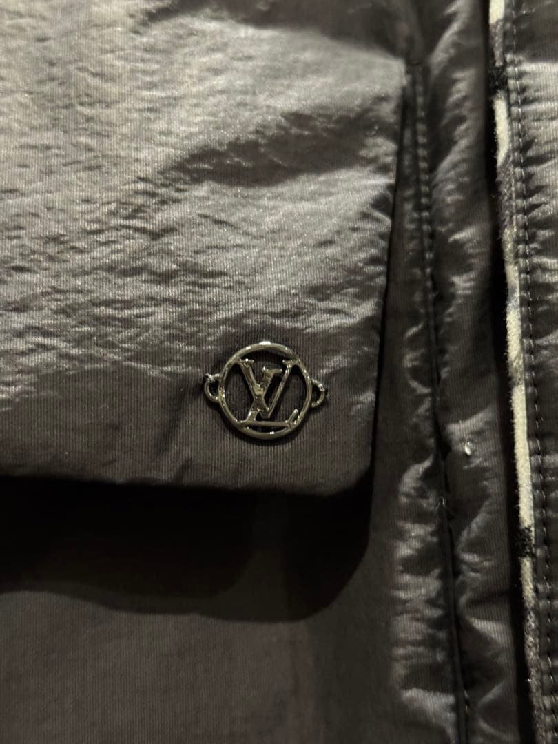 LOUIS VUITTON カモフラージュブルゾン　コレクション商品