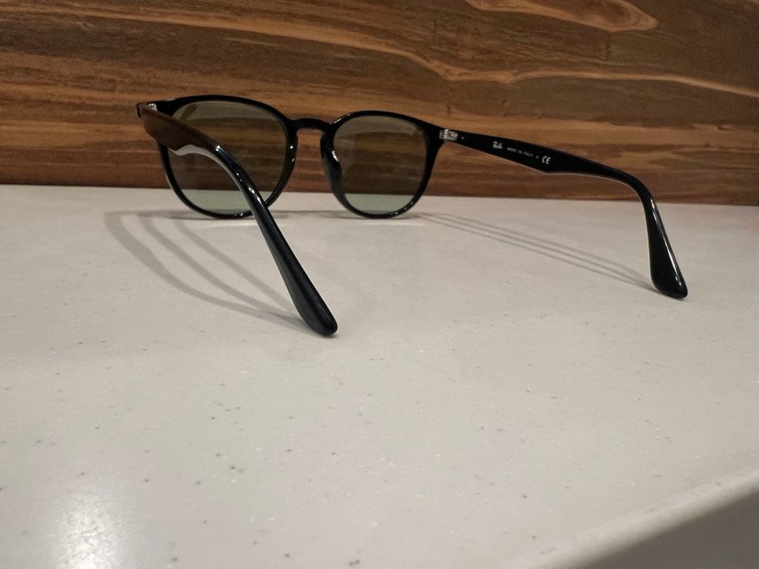 りょうすけ ！Ray Ban サングラス　RB4259F レイバン