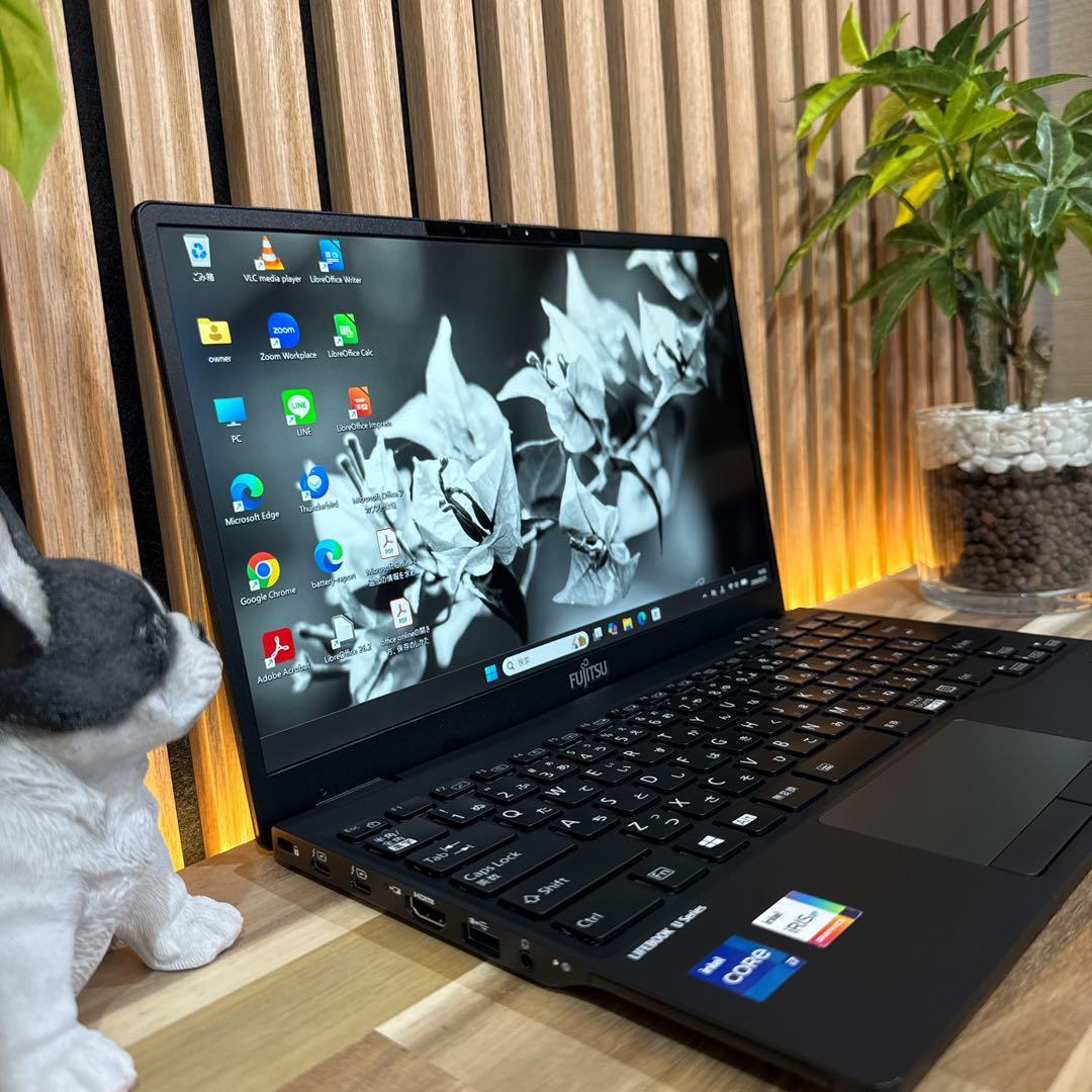 超軽量‼️LIFEBOOK☘️最高峰i7☘第11世代☘️フルHD☘最新ノートパソコン