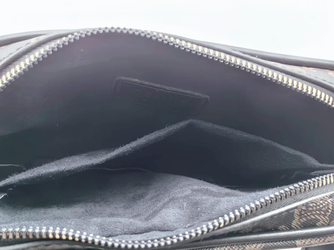 CELINE 斜めがけバッグ