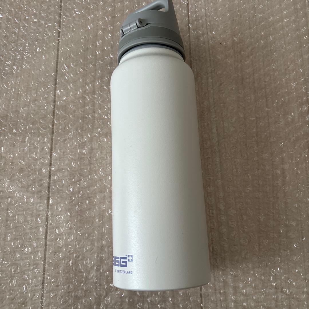 【美品】SUKALA 水筒 ホワイト　値下げ不可m(._.)m