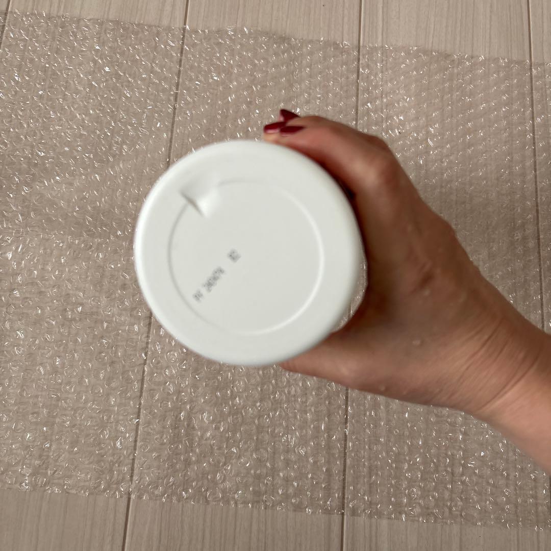 【美品】SUKALA 水筒 ホワイト　値下げ不可m(._.)m