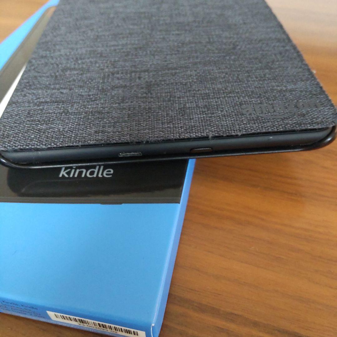 Kindle Paperwhite 第10世代 32GB　広告つき　付属品あり