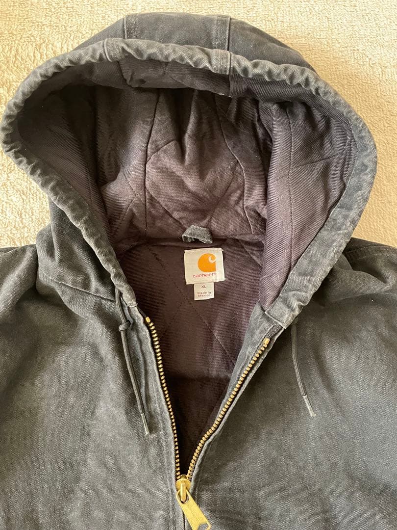 Carhartt カーハート　アクティブジャケット　黒　フェード