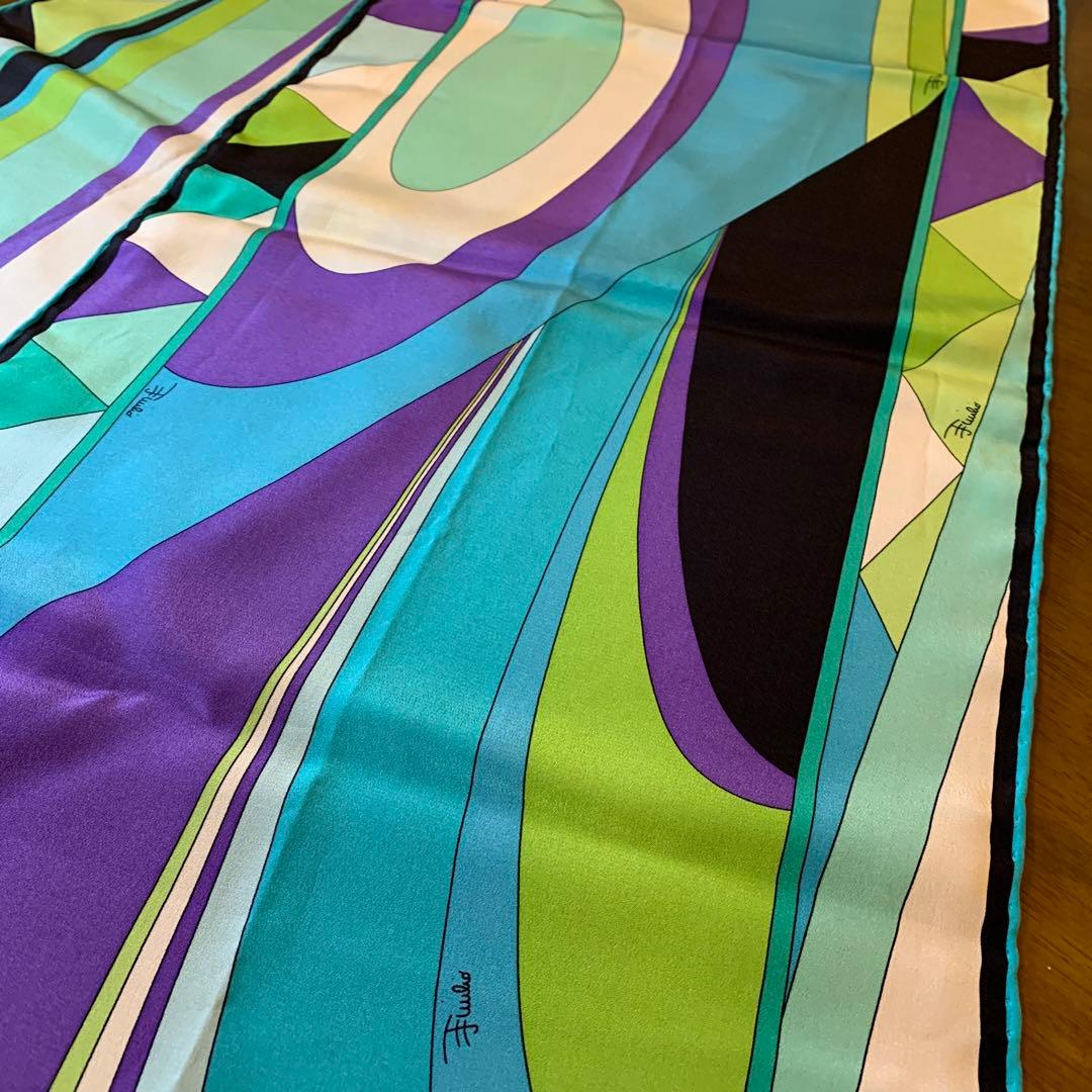 エミリオプッチ　スカーフ　ストール　ショール　幾何学模様　緑　青　紫　PUCCI