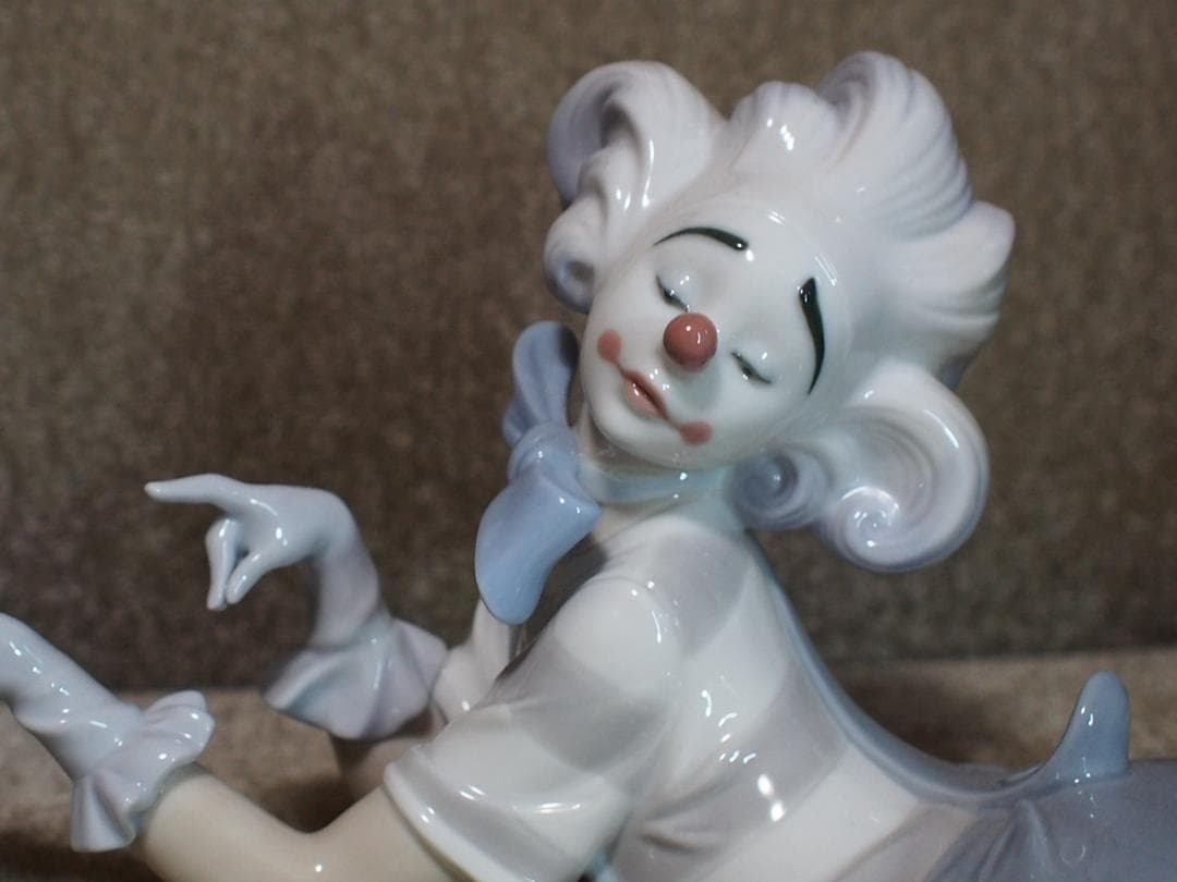 ★　LLADRO リヤドロ ピエロの手品 人形 フィギュリン 共箱 ・美品