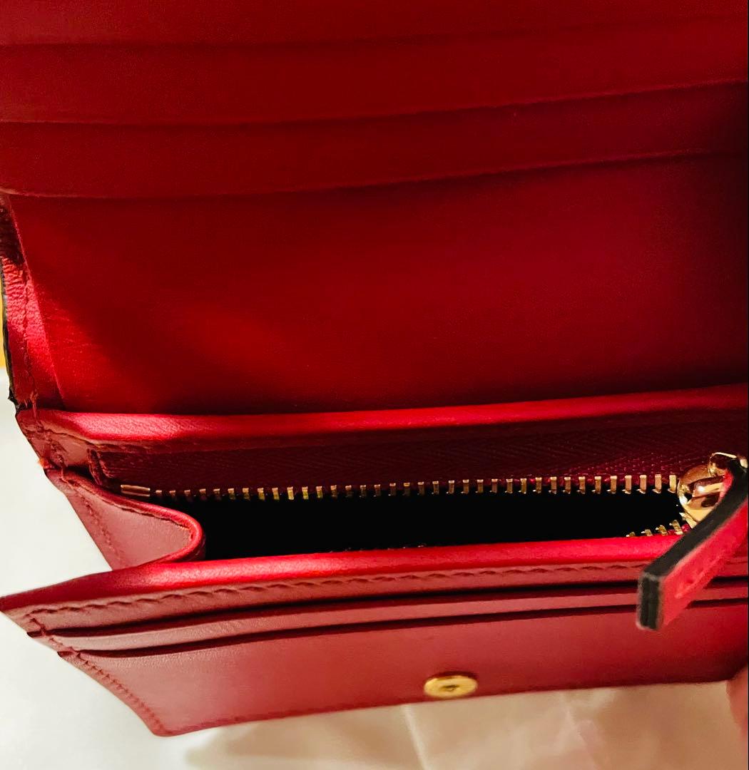 gucci グッチ　二つ折り財布