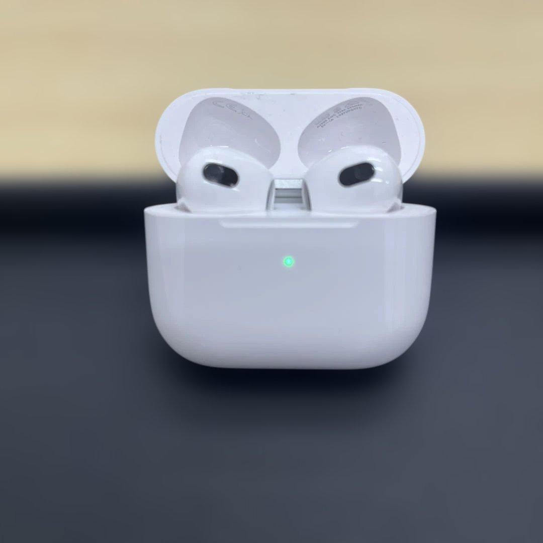 AirPods (第3世代) MagSafe充電ケース付き