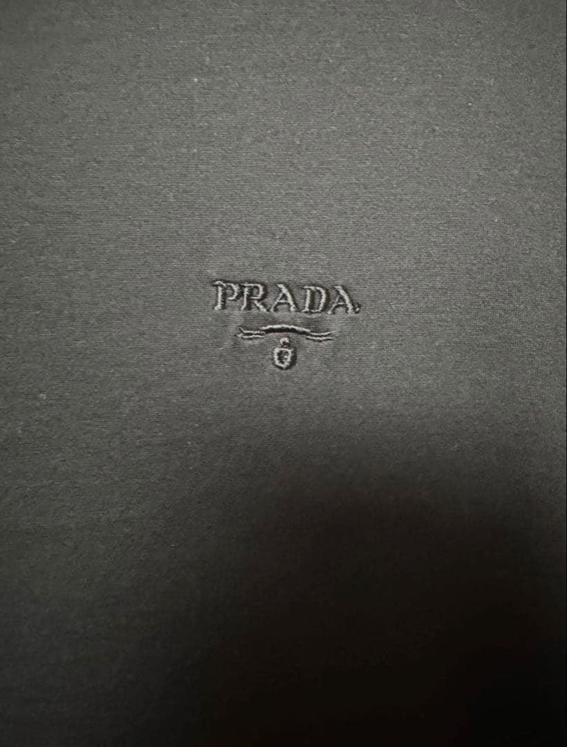 PRADA プラダ レタリングロゴTシャツ