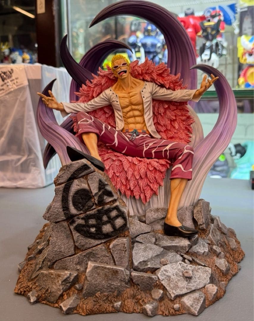 【ワンピース】ドフラミンゴ ガレージキットフィギュア ONE PIECE