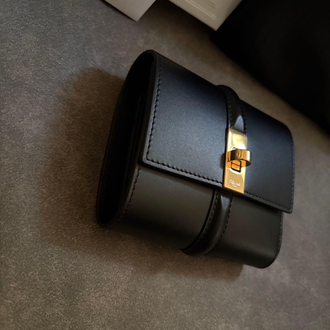 CELINE スモール トリフォールド ウォレット 16 セーズ
