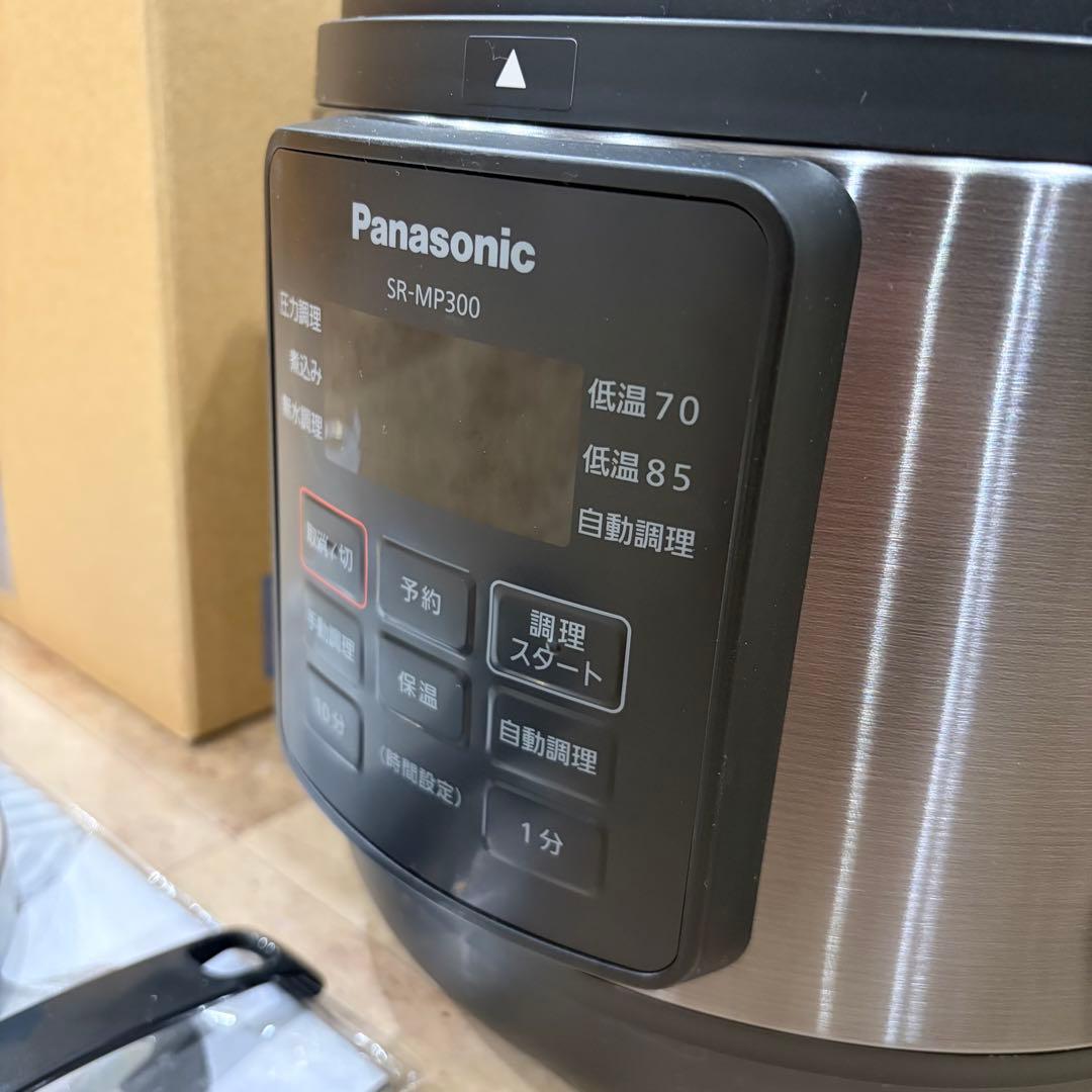 Panasonic 電気圧力鍋 SR-MP300-K 2.0L 2021年製