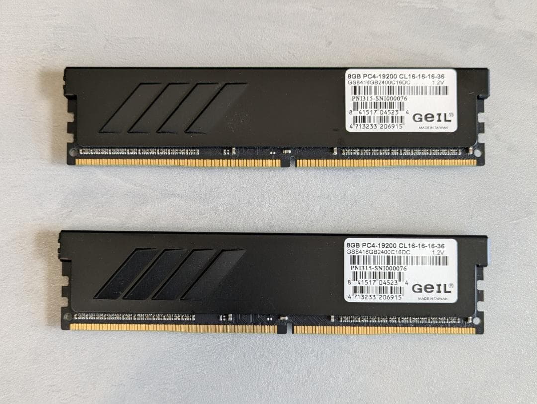 16GB (8GBx2枚) DDR4 2400デスクトップPC用メモリ