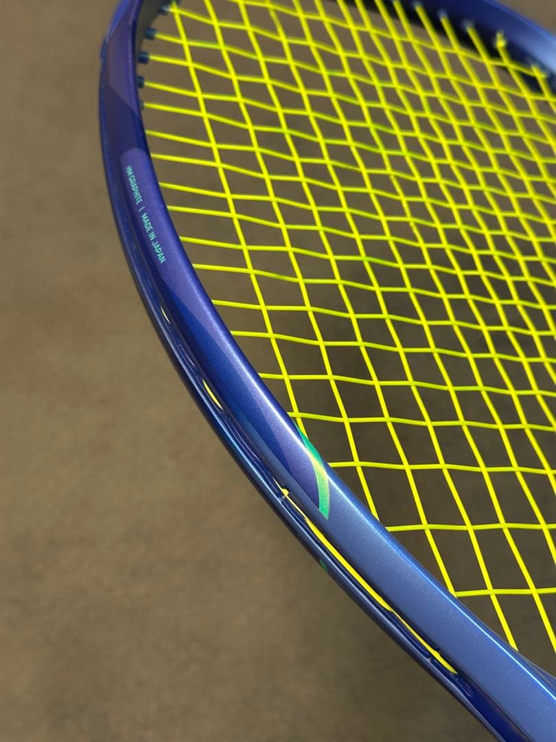 【美品】YONEX EZONE100 TOUR G3