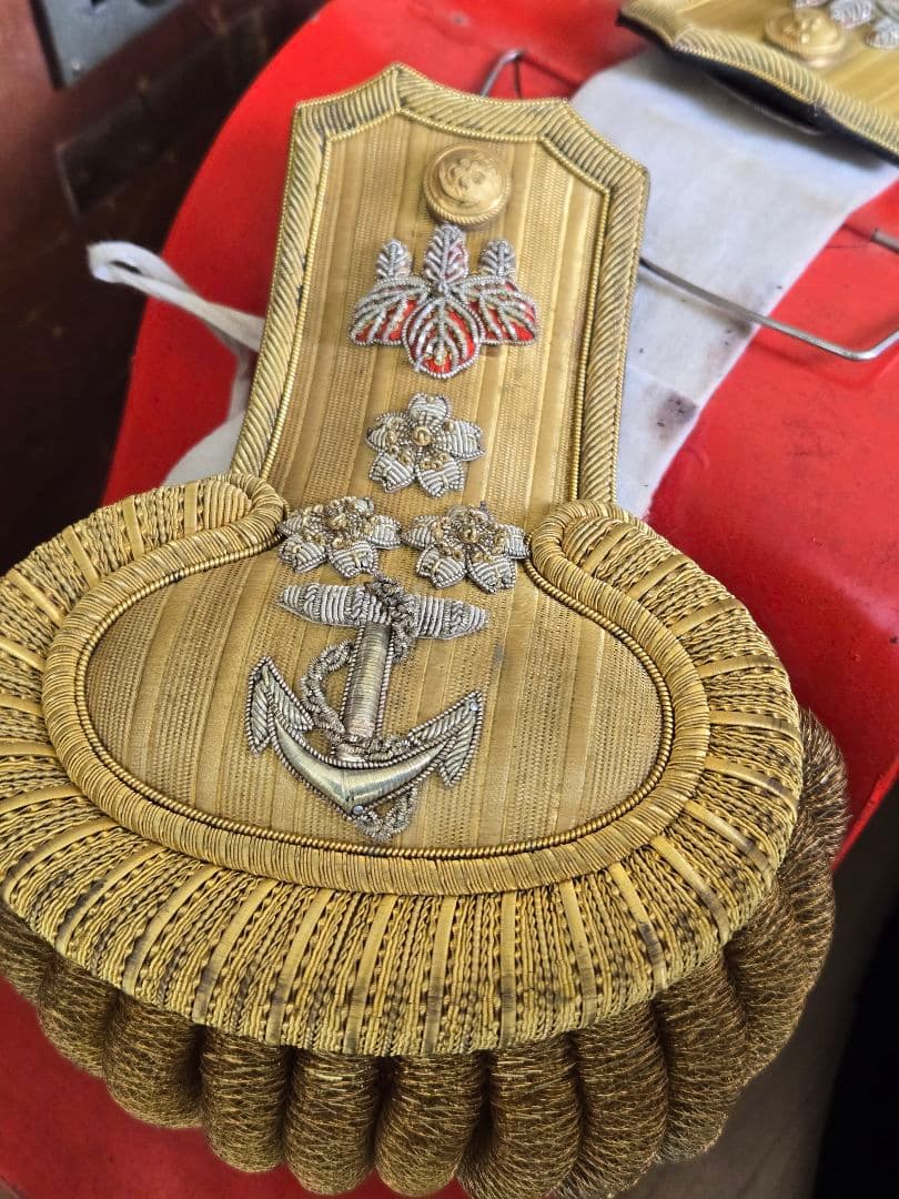 コレクター放出　日本海軍将官正帽&肩章No .2