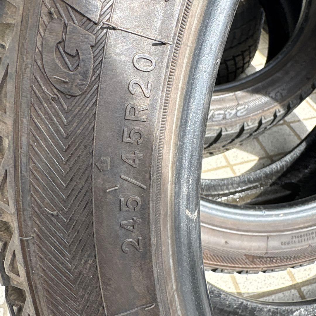 グリーンマックス　スタッドレスタイヤ 245/45R20
