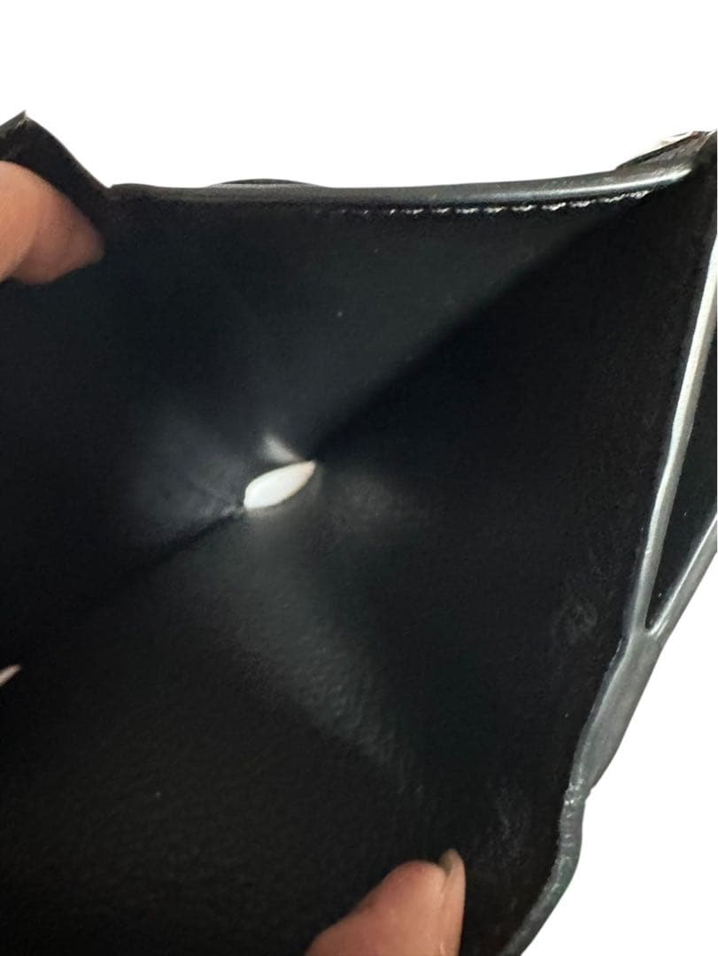 LOUIS VUITTON 財布カプシーヌ 三つ折りコンパクトウォレット黒レザー