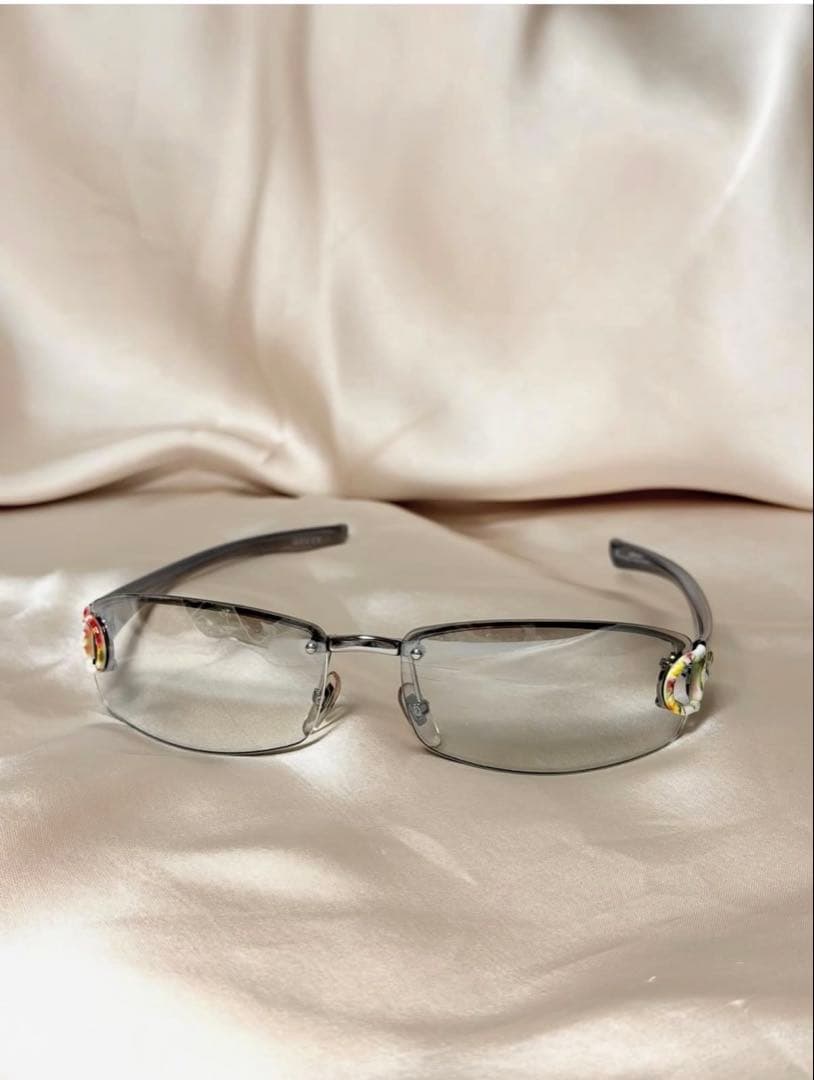 GUCCI グッチ フローラル ホースビット リムレス サングラス