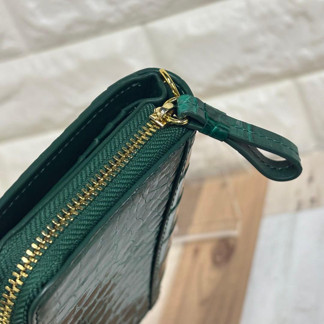 ③ GENUINE CROCODILE 財布　二つ折り　クロコダイル　グリーン