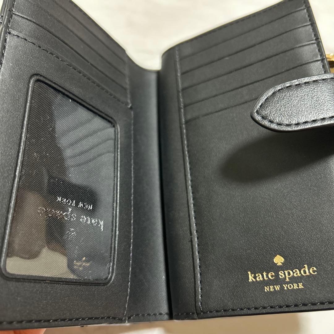 タイムセール☆【極美品】☆kate spade 二つ折り財布