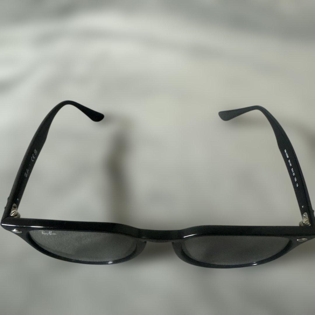 Ray-Ban RB4259F グレーレンズ