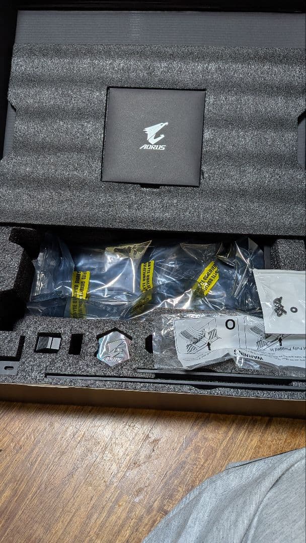 グラフィックボード・グラボ・ビデオカード GeForce RTX5070 AORUS MASTER 12GB