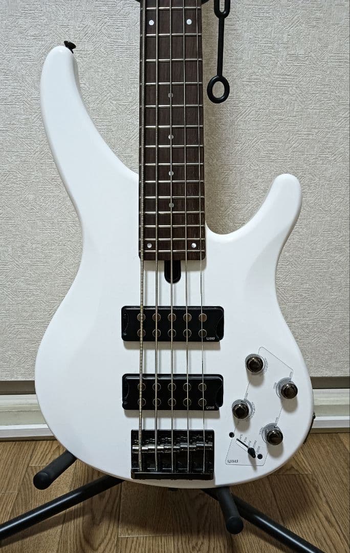 YAMAHA TRBX305 5弦 エレキベース 白