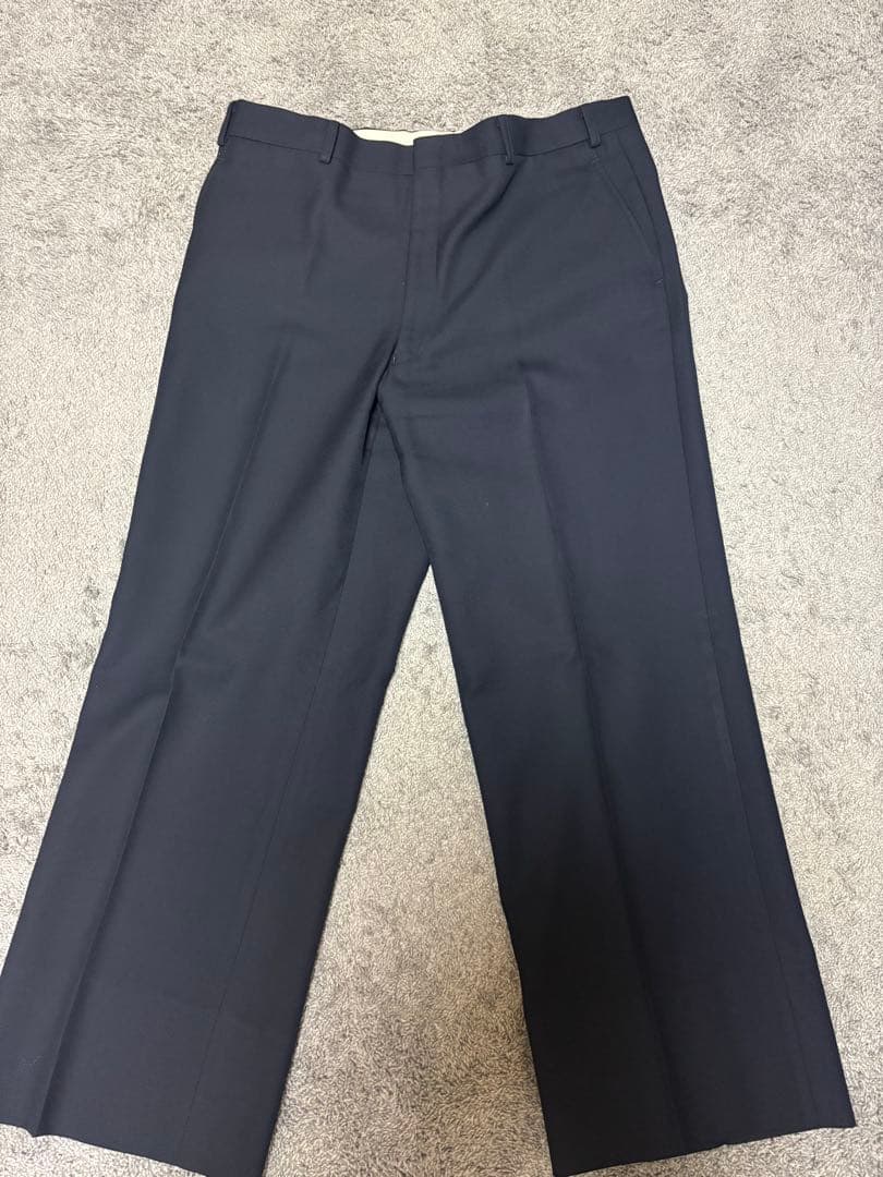 【美品】Burberry セットアップ　金ボタン　裏地シャドーホース柄