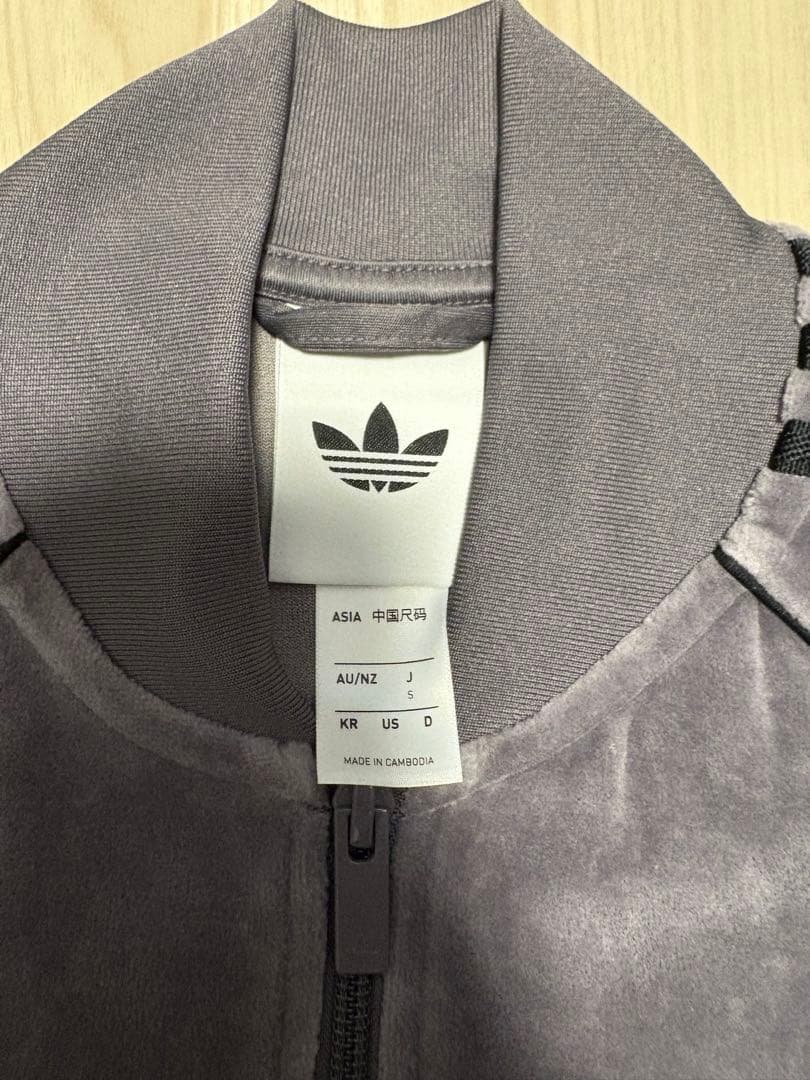 adidas sst ベロア　トラックジャケット　オリジナルス　サンバ