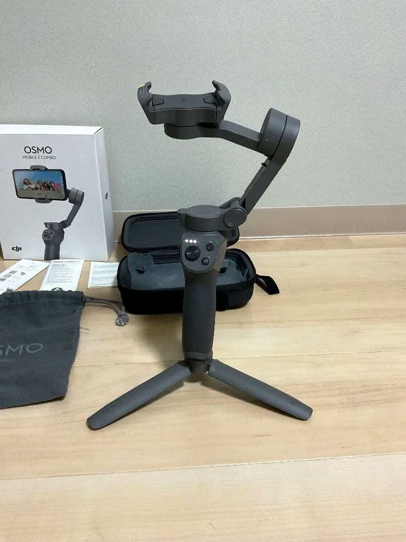 DJI ディージェイアイ 「Osmo Mobile 3 Combo」